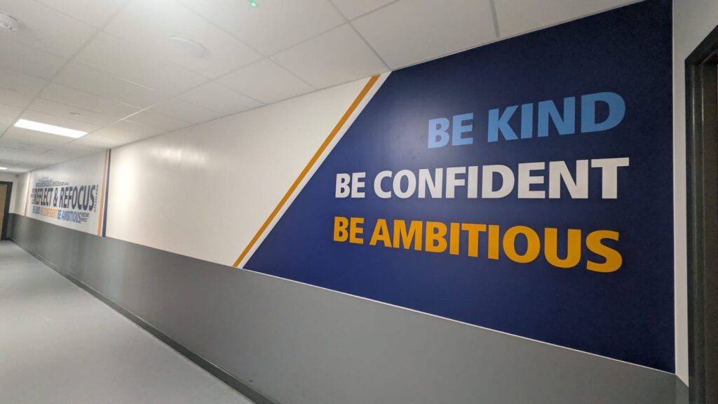 Do wall graphics really make a difference to a learning environment?