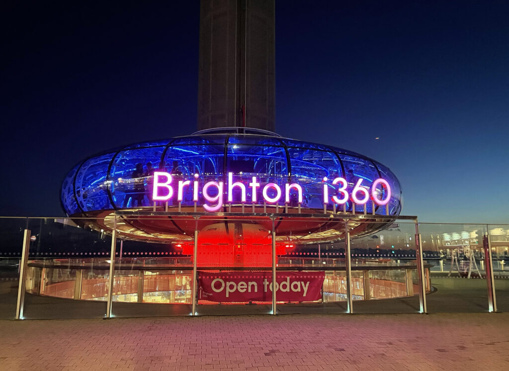 benefits of illuminated signage