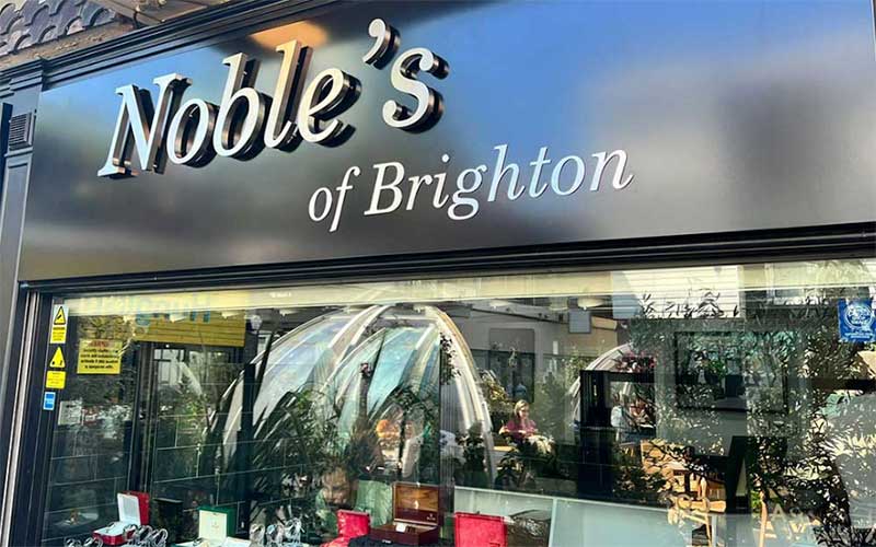 shop-sign-nobles-brighton